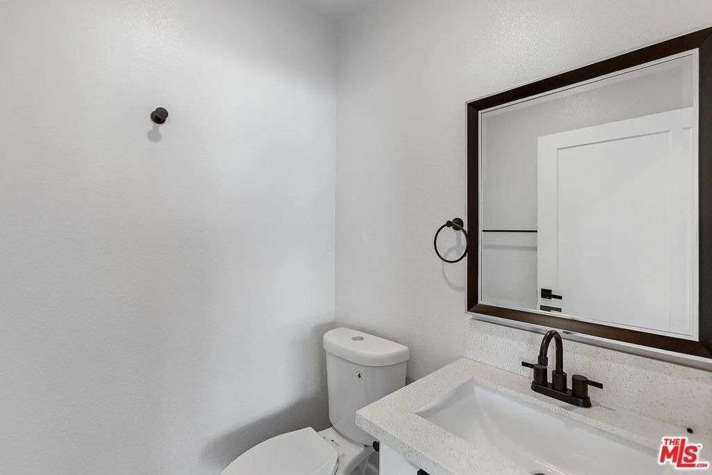 1724 Menlo Avenue - Photo 11
