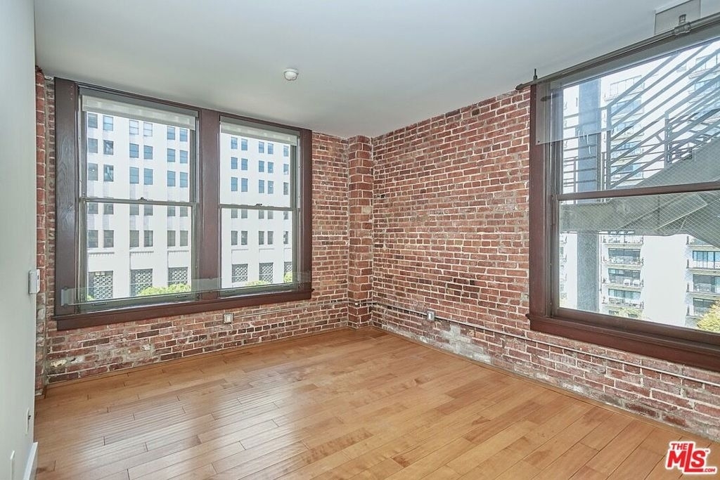 460 S Spring Street - Photo 6