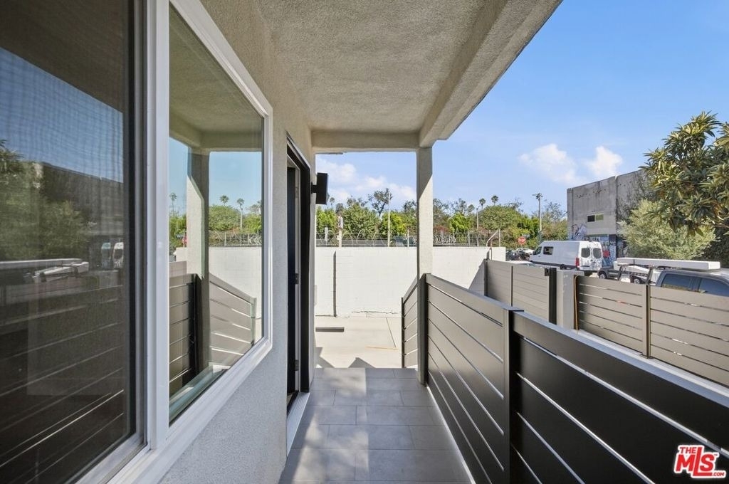 5915 Barton Avenue - Photo 14