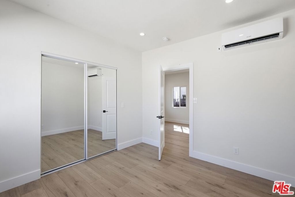 5915 Barton Avenue - Photo 6
