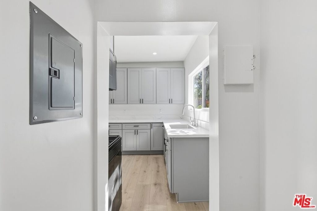 5915 Barton Avenue - Photo 11