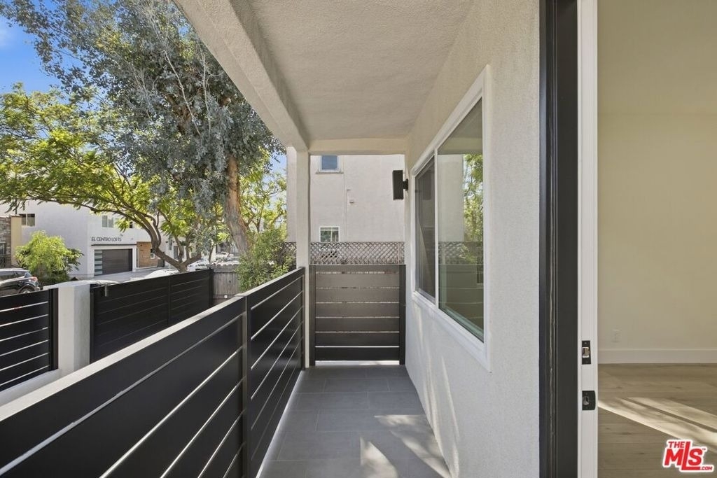 5915 Barton Avenue - Photo 13