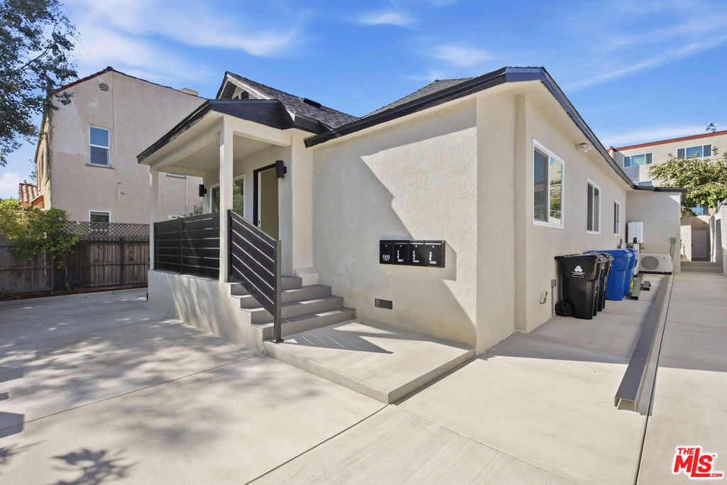 5915 Barton Avenue - Photo 17