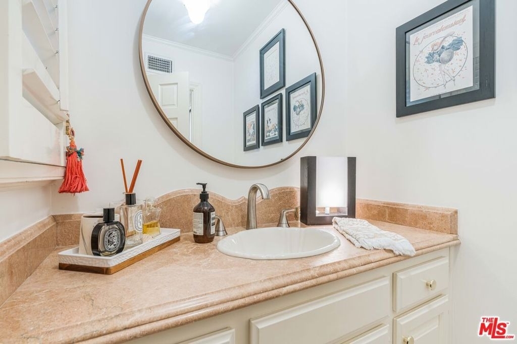13059 Addison Street - Photo 16