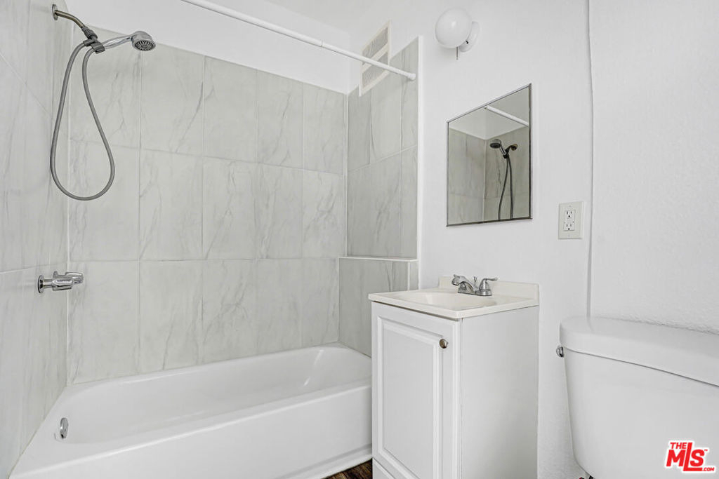 610 S Coronado Street - Photo 10