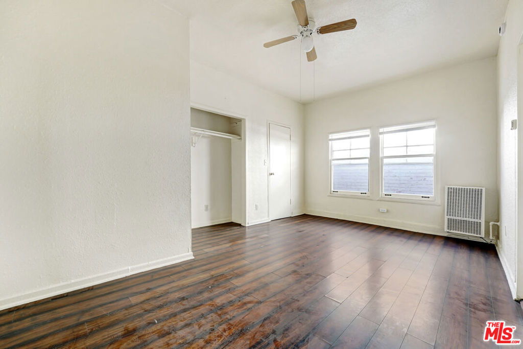 610 S Coronado Street - Photo 2