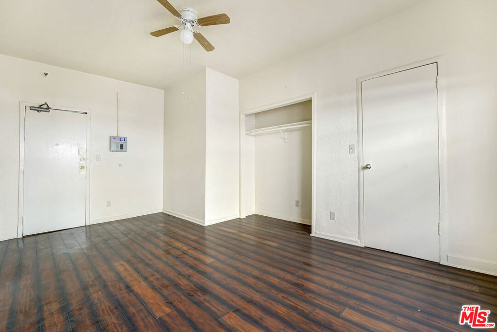 610 S Coronado Street - Photo 3