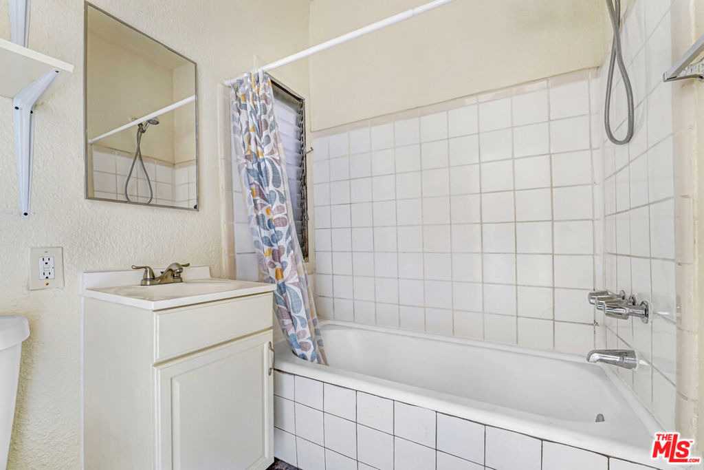 610 S Coronado Street - Photo 6
