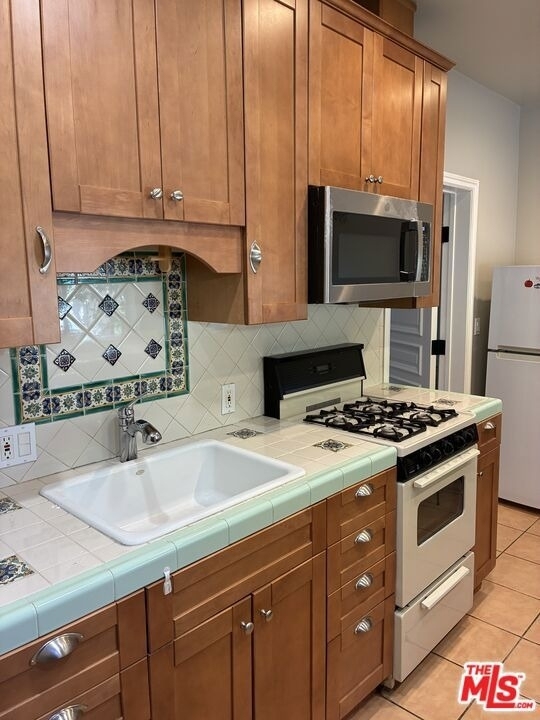 341 S Palm Drive - Photo 2