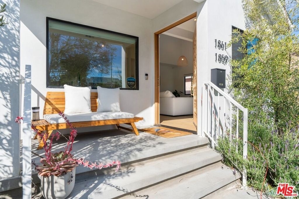 1861 W 38th Street - Photo 2