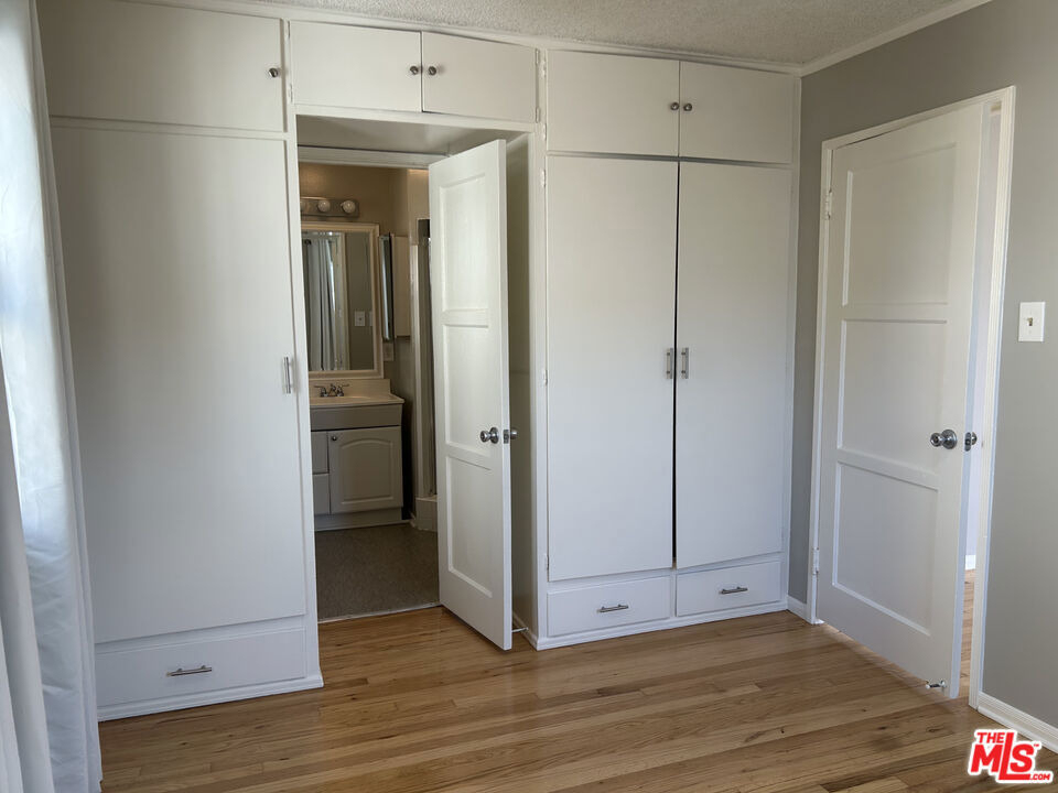 4068 Madison Avenue - Photo 16