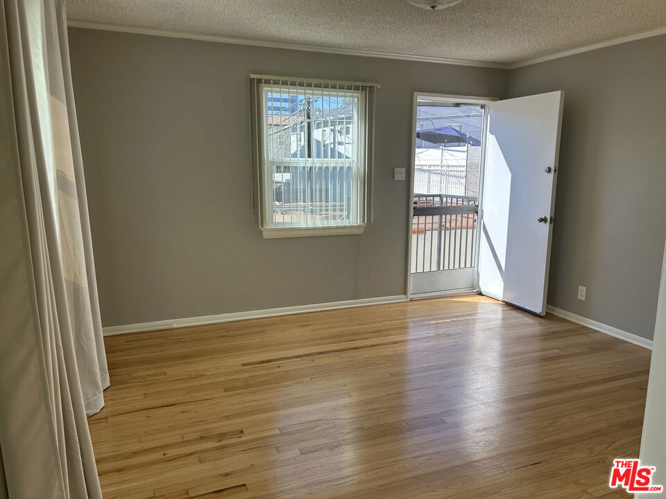 4068 Madison Avenue - Photo 8