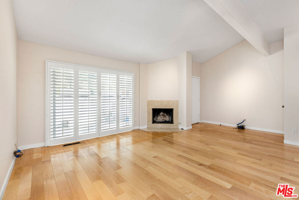 17207 Palisades Circle - Photo 3