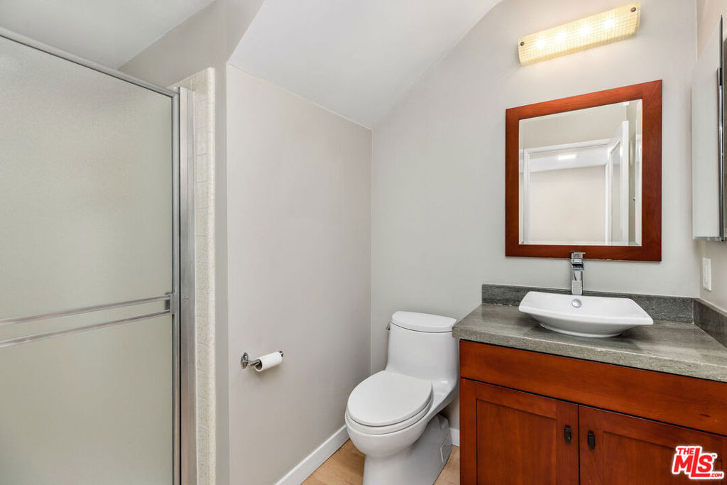 17207 Palisades Circle - Photo 19