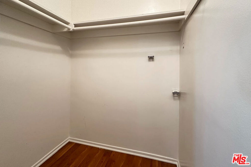 3161 Perlita Avenue - Photo 10
