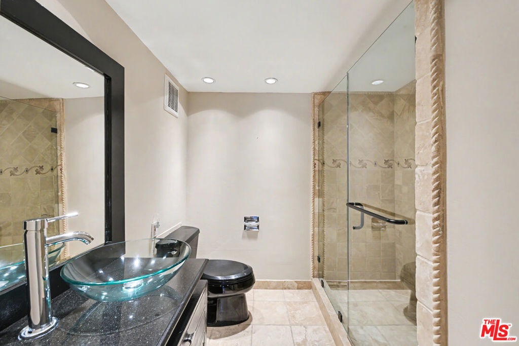 10535 Wilshire Boulevard - Photo 16