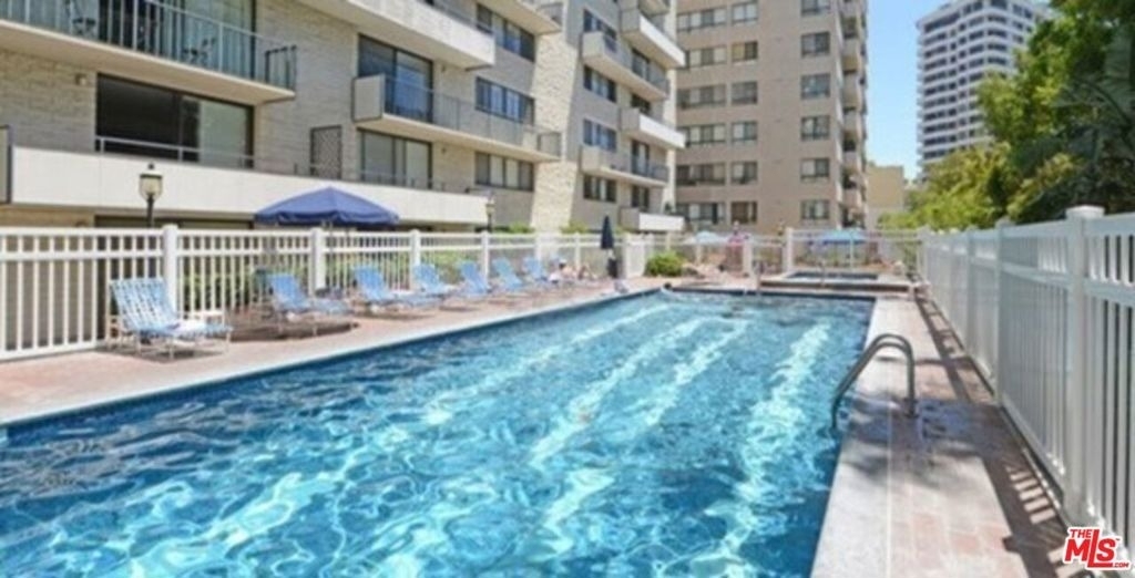10535 Wilshire Boulevard - Photo 43