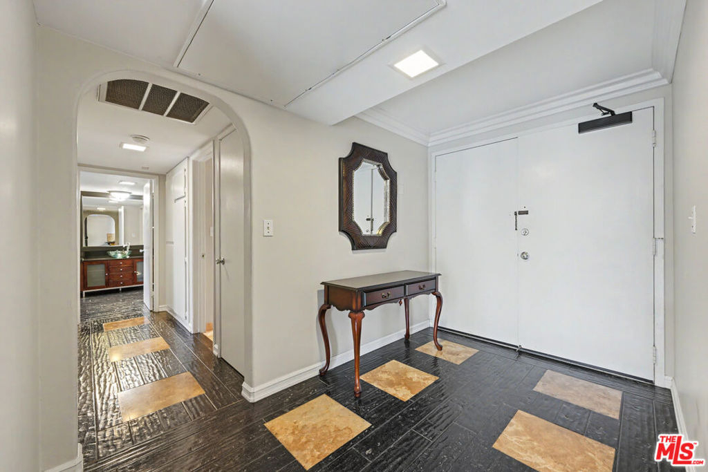 10535 Wilshire Boulevard - Photo 5