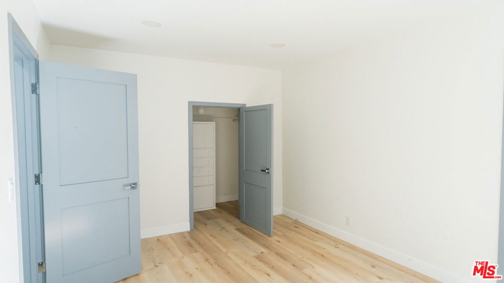 835 S Sherbourne Drive - Photo 12