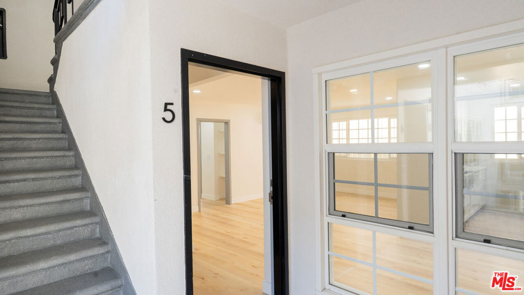 835 S Sherbourne Drive - Photo 16