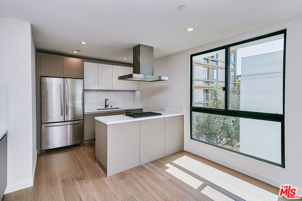 328 N Maple Drive - Photo 3
