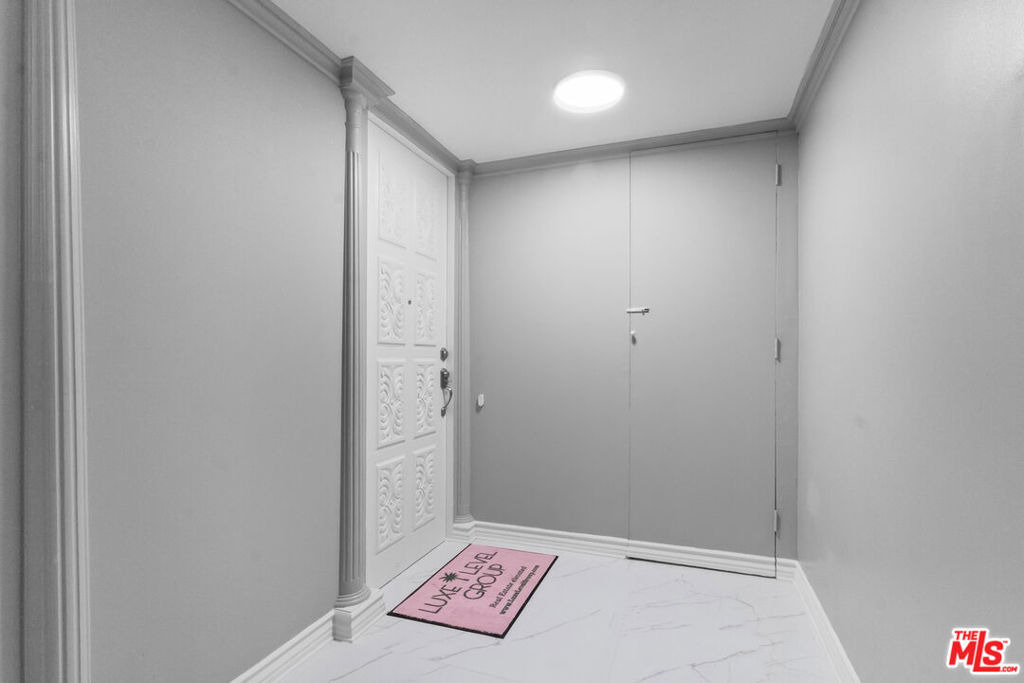 320 N Maple Drive - Photo 31