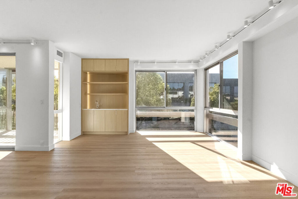 320 N Maple Drive - Photo 22