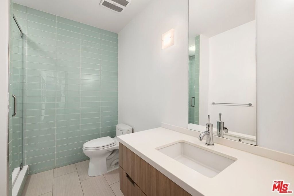 16957 Mooncrest Drive - Photo 19