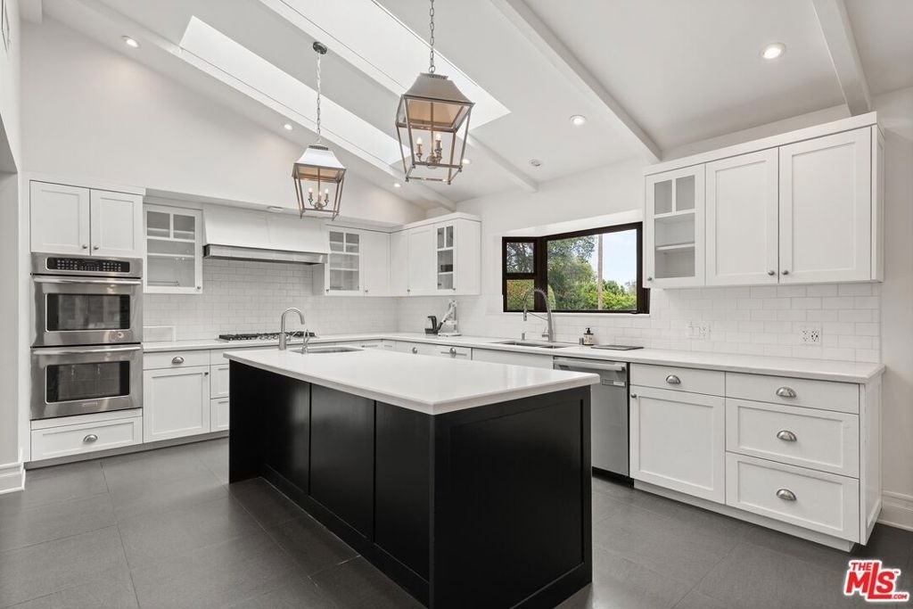 4145 Sunswept Drive - Photo 7