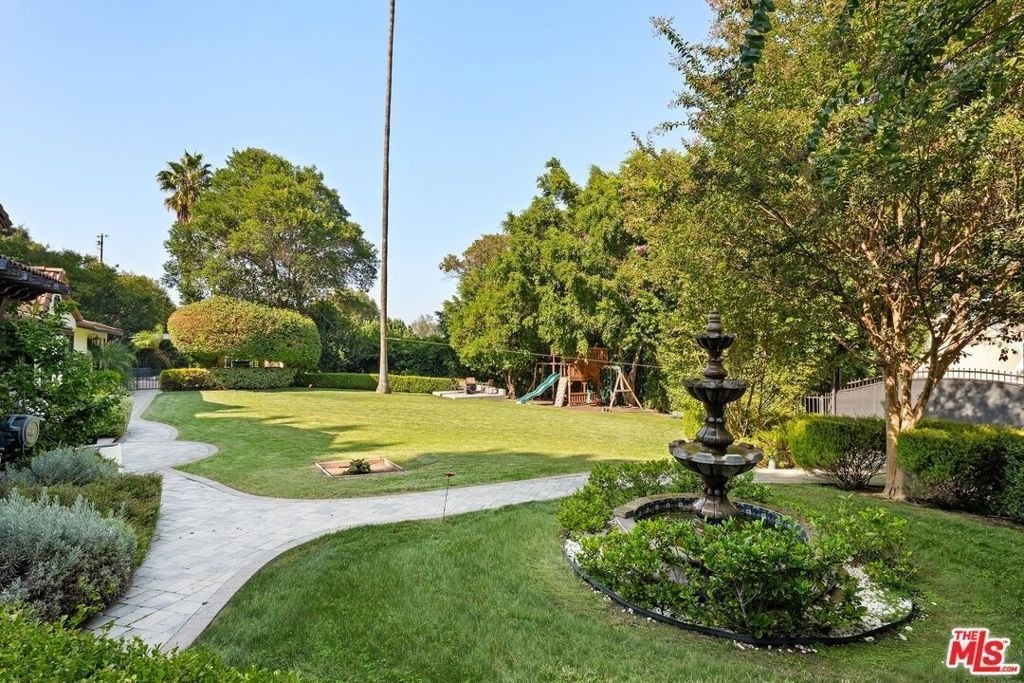 4145 Sunswept Drive - Photo 33