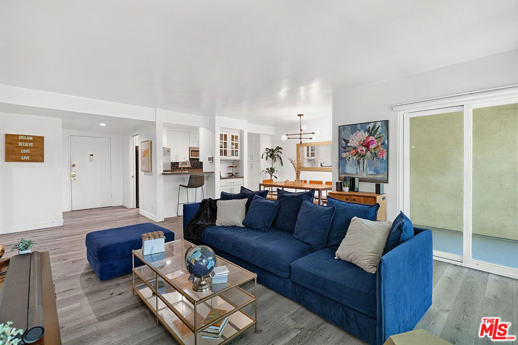 6250 Buckingham - Photo 3