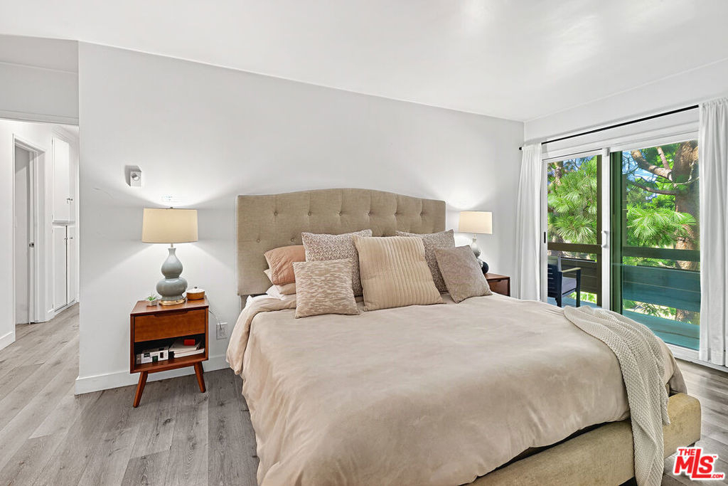 6250 Buckingham - Photo 12
