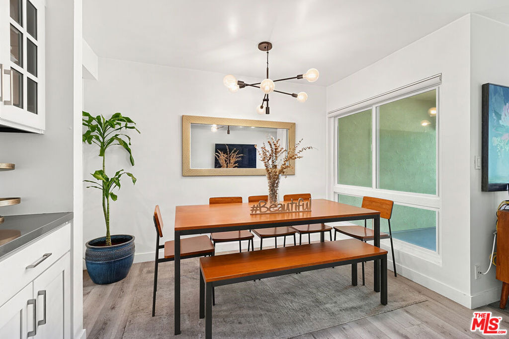 6250 Buckingham - Photo 4
