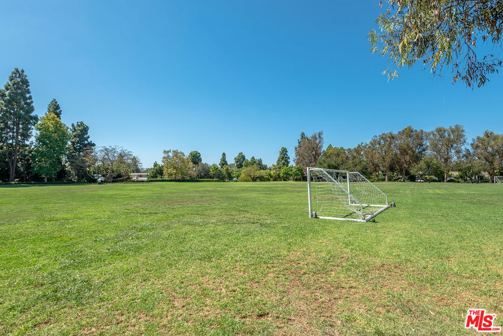 6250 Buckingham - Photo 31