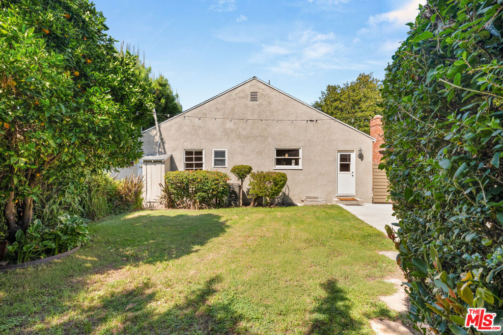 6542 W 80th Place - Photo 18