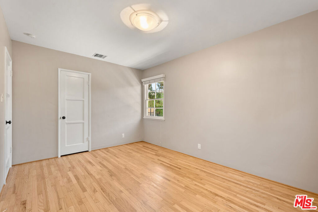 6542 W 80th Place - Photo 12