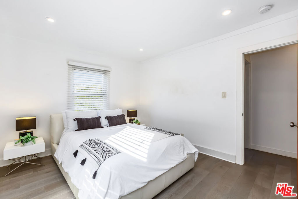 6440 W 87th Place - Photo 22