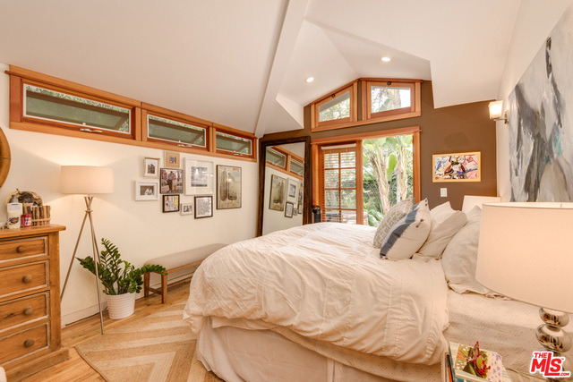 2417 Bryan Avenue - Photo 7