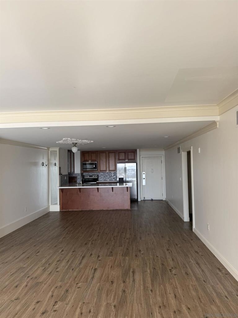 2500 Torrey Pines Rd - Photo 2