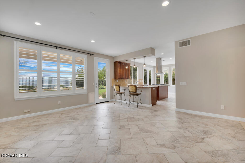 6320 Ballantine Place - Photo 12