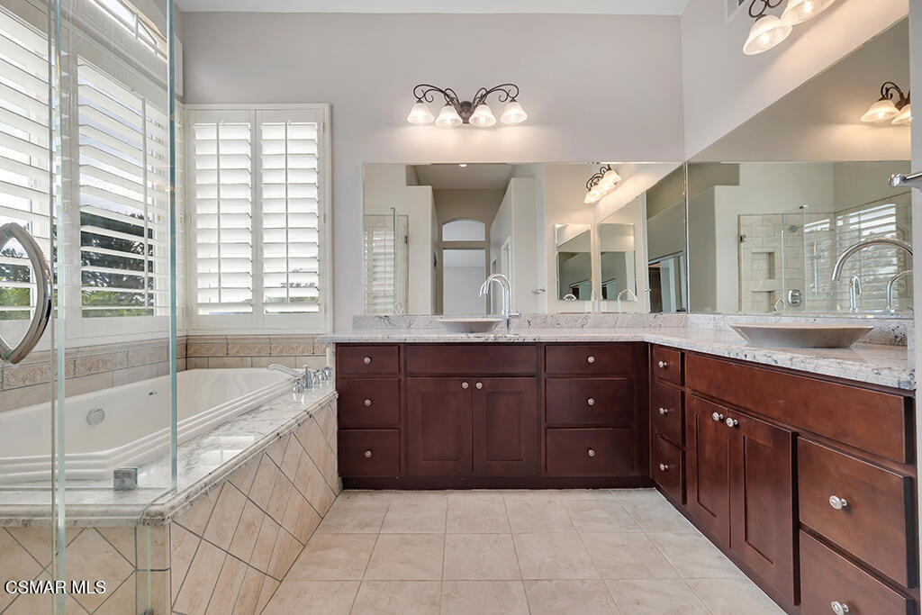 6320 Ballantine Place - Photo 38