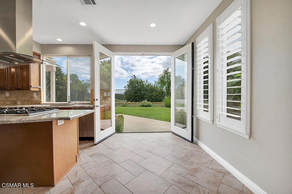 6320 Ballantine Place - Photo 20