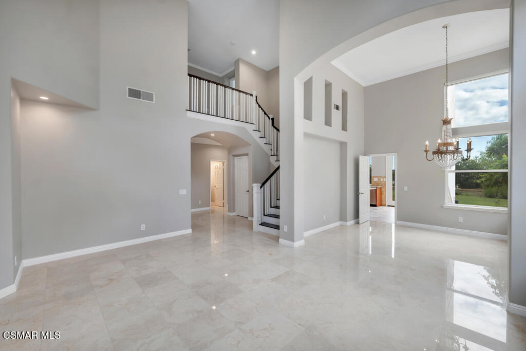 6320 Ballantine Place - Photo 8