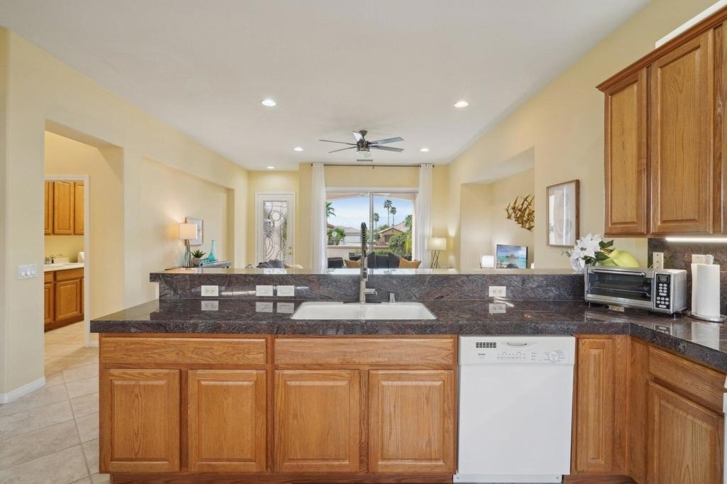 80570 Hoylake Drive - Photo 13