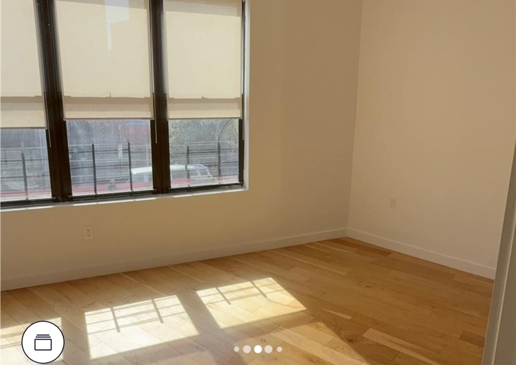 2807 3rd Avenue - Photo 2