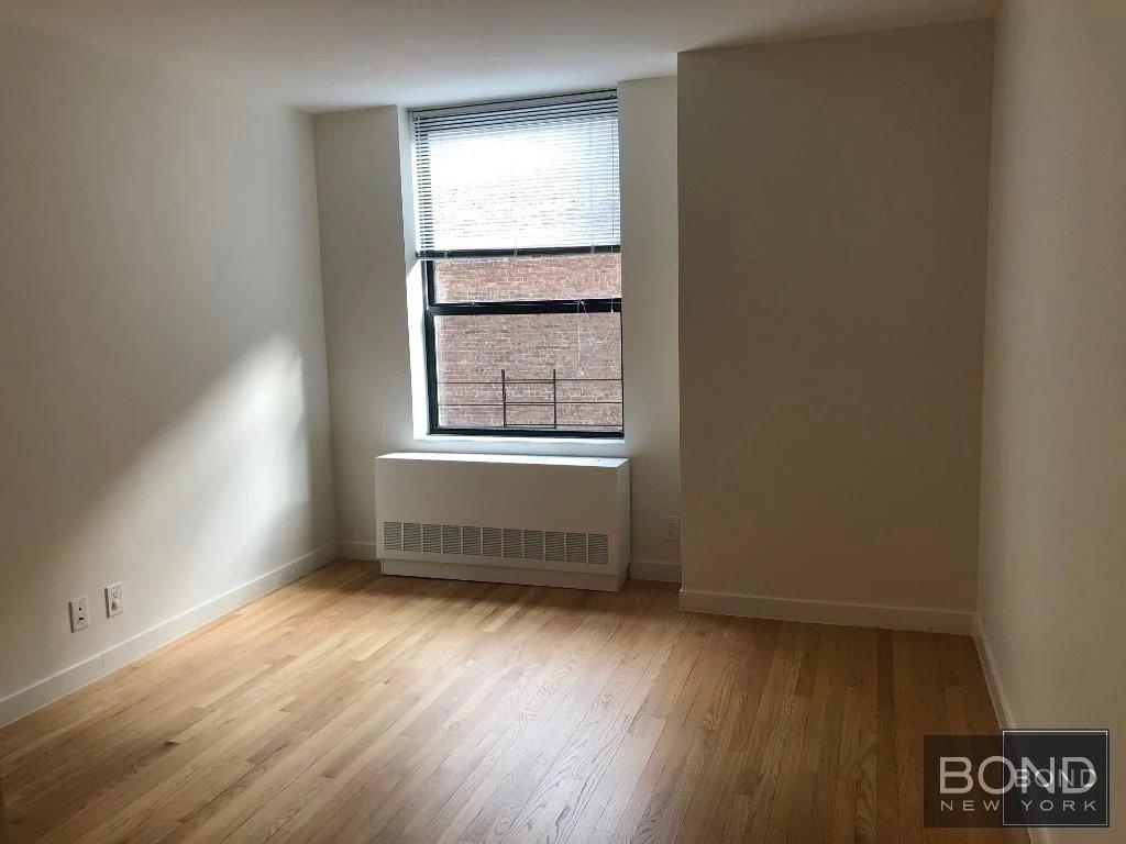 West 87th Street - Photo 6