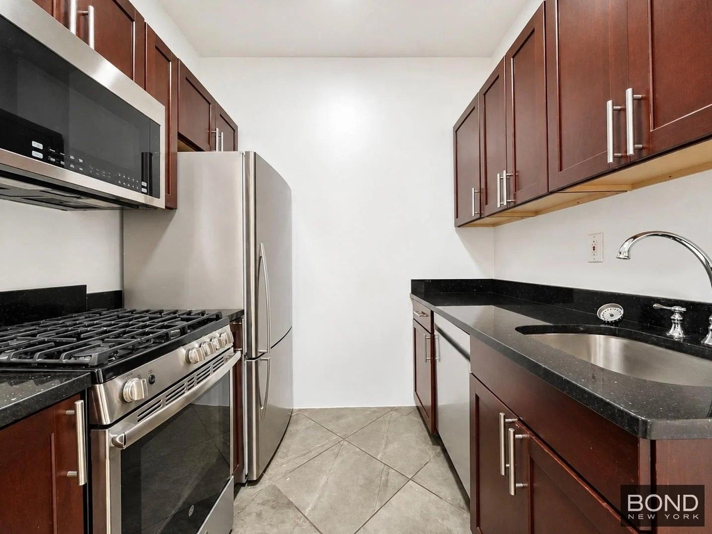 West 11th Street - Photo 1