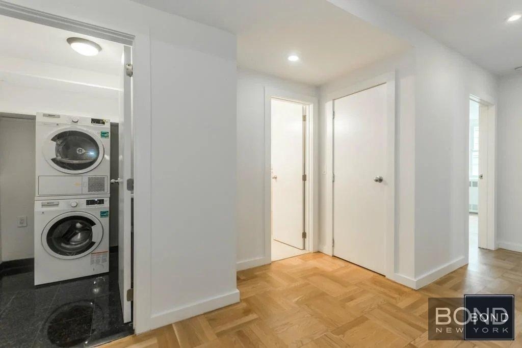 East 79th Street - Photo 11