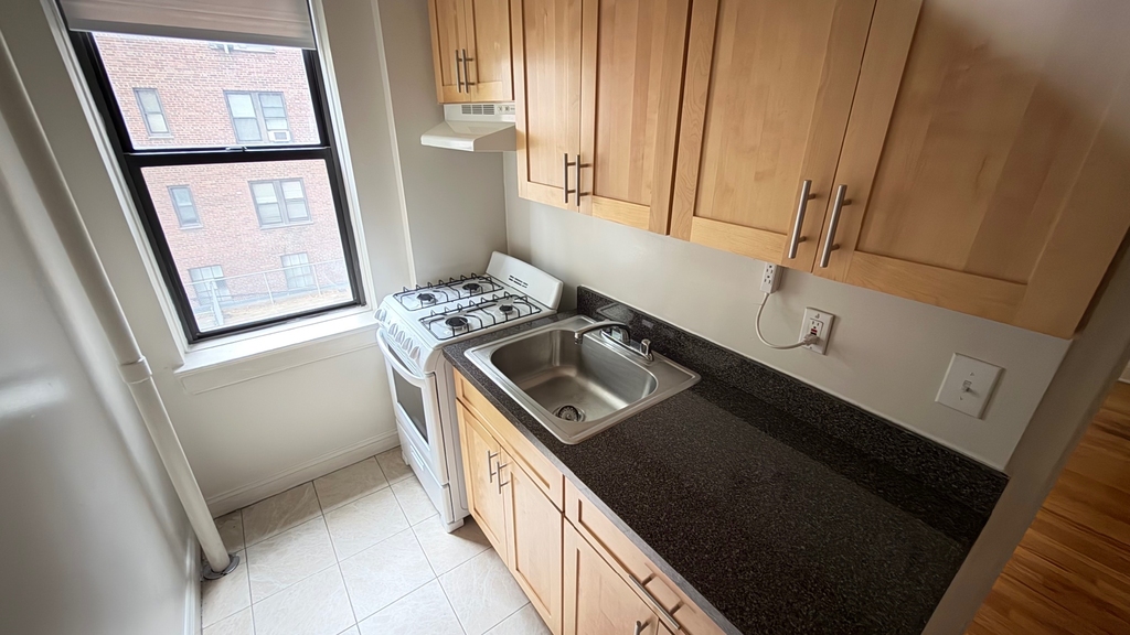 66-7 99th Street - Photo 3