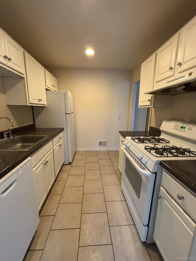 25 Henry W Dubios Drive - Photo 1